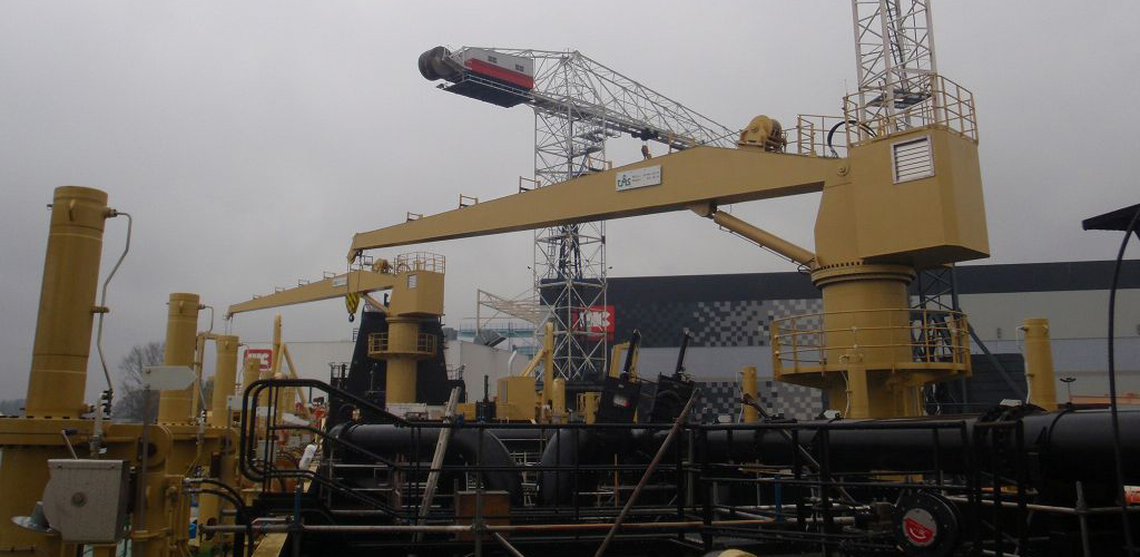 straight-boom-cylinder-marine-crane